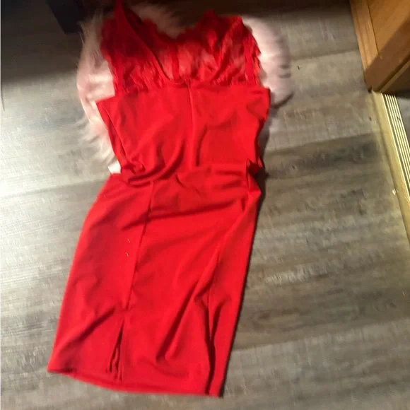 Chic Red Backless Dress - Picture 6 of 6